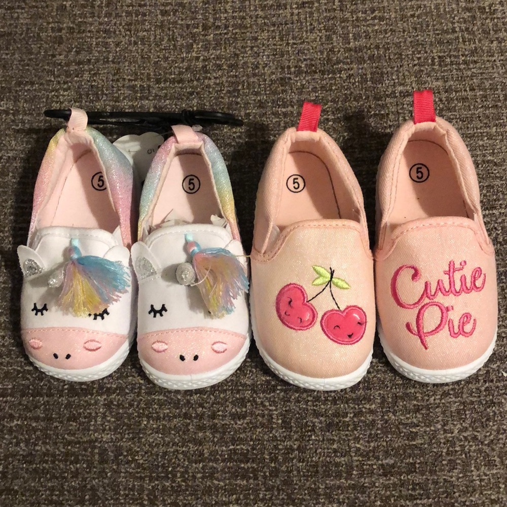 Toddler shoes size 5